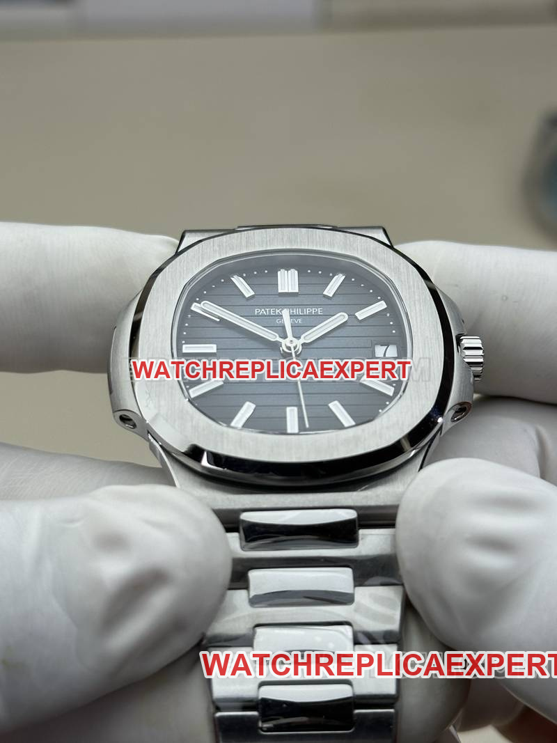 Patek Philippe collectible watch BBF factory Nautilus324movementblue dialsteel bracelet front live photo