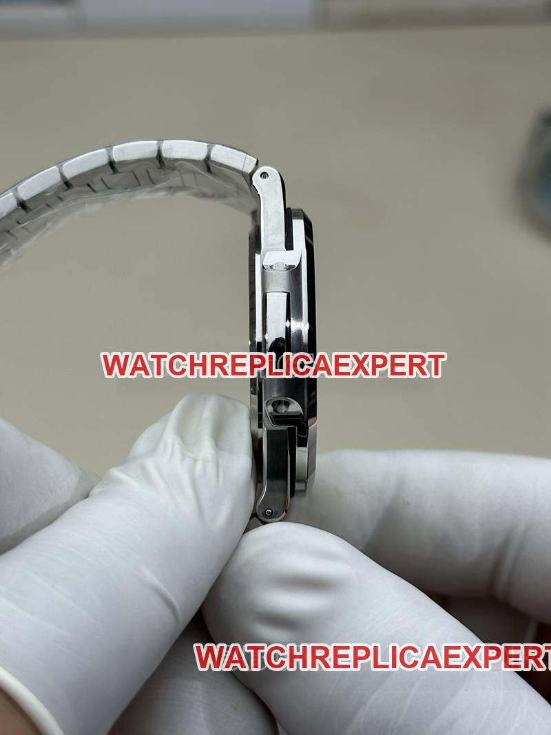 Patek Philippe collectible watch BBF factory Nautilus324movementblue dialsteel bracelet model side live photo