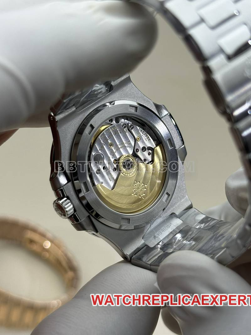 Patek Philippe collectible watch BBF factory Nautilus324movementblue dialsteel bracelet caseback live photo