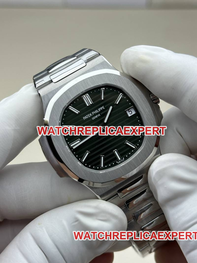 Patek Philippe watch BBF factory Nautilusgreen dial324movementsteel bracelet model front live photo