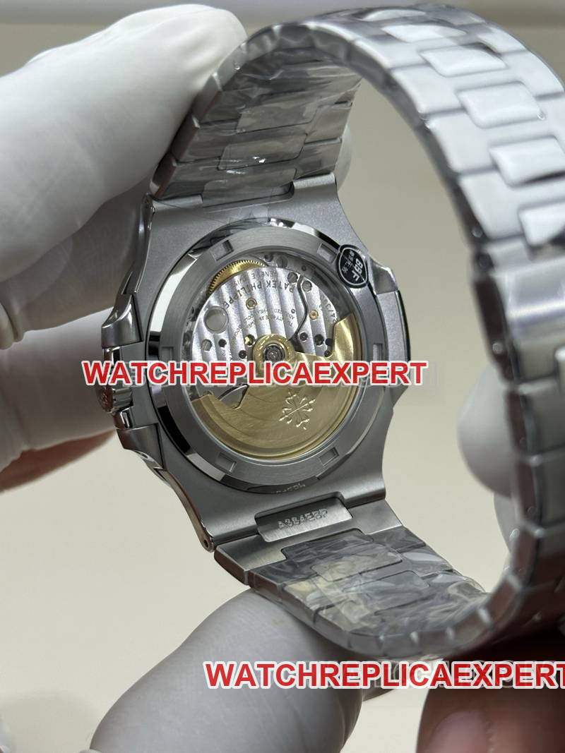 Patek Philippe watch BBF factory Nautilusgreen dial324movementsteel bracelet caseback live photo