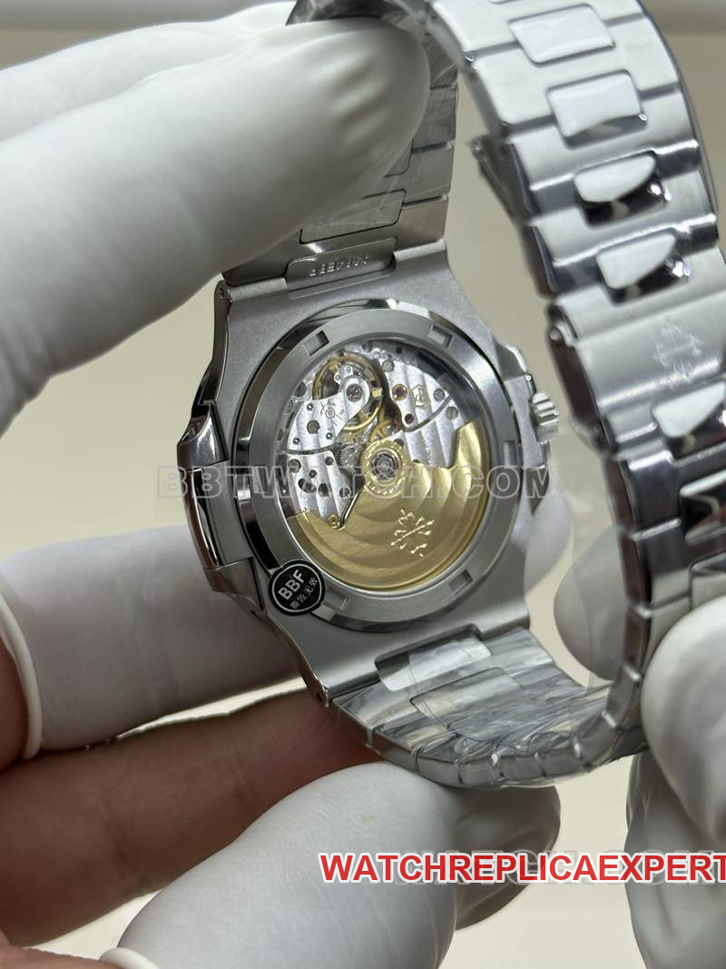 Patek Philippe watch BBF factory Nautilusgreen dial324movementsteel bracelet caseback live photo