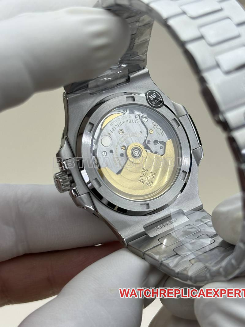 Patek Philippe collectible watch BBF factory Nautiluswhite dial324movementsteel bracelet caseback live photo