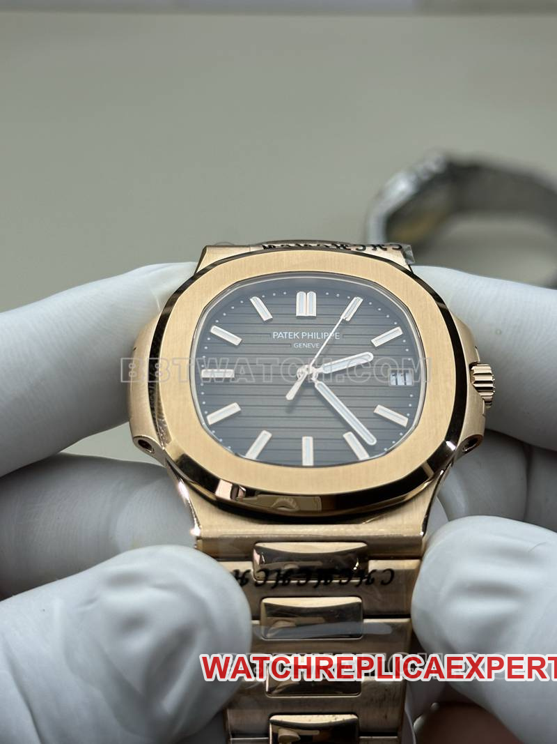 Patek Philippe collectible watch BBF factory Nautilusrose gold coffee plate 324movementsteel bracelet front live photo