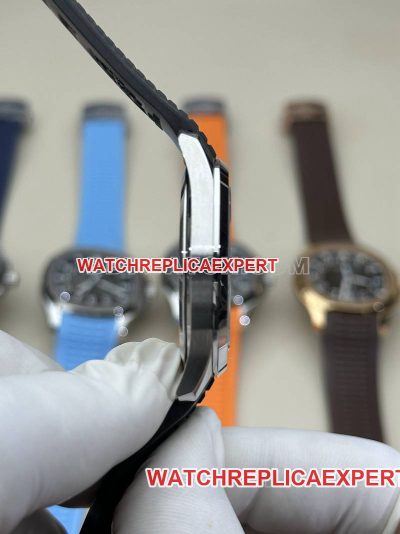 Patek Philippe watch BBF factory grenade black dial black rubber model 5167Aside live photo