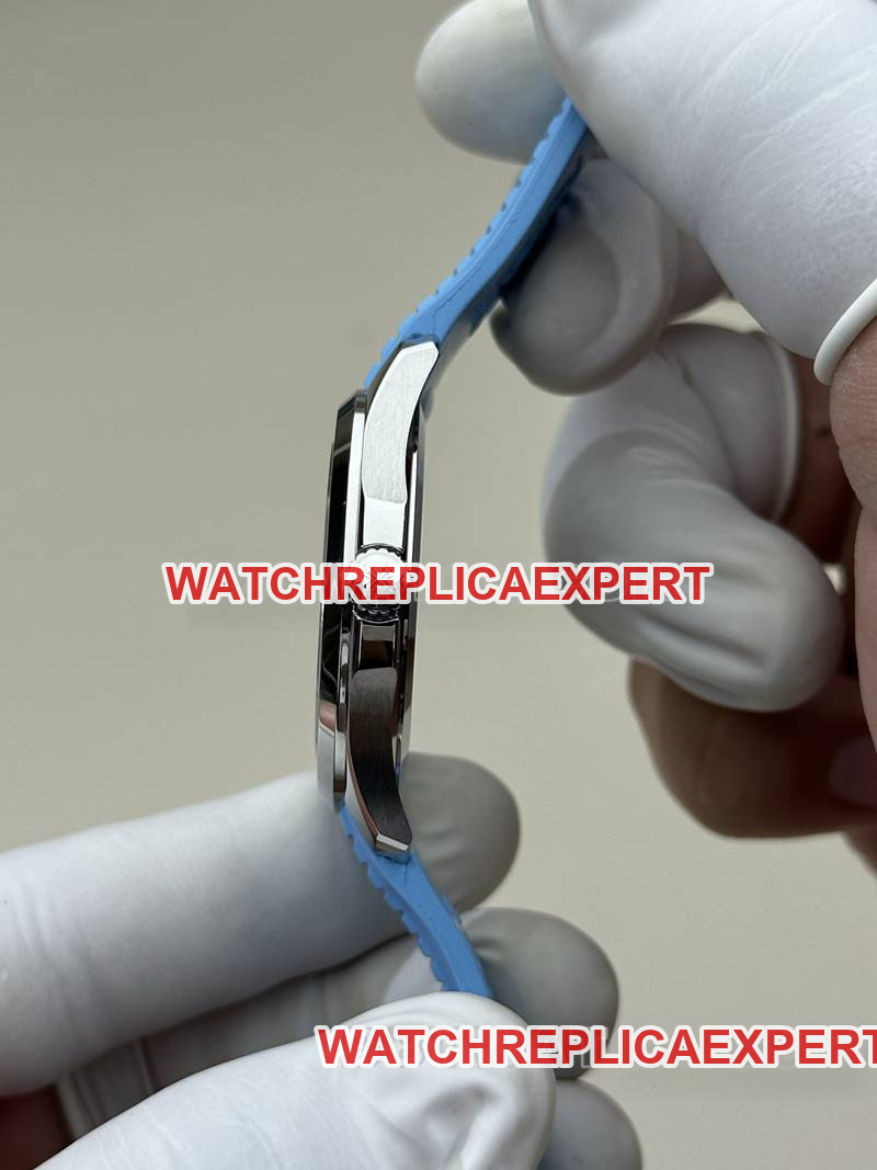 Patek Philippe watch BBF factory grenade black dial blue rubber model 5167Aside live photo