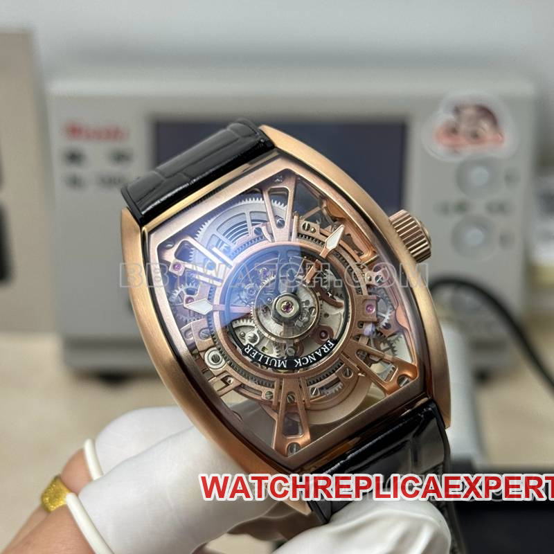 Franck Muller's collectible watch hollow tourbillonleather strap model front live photo