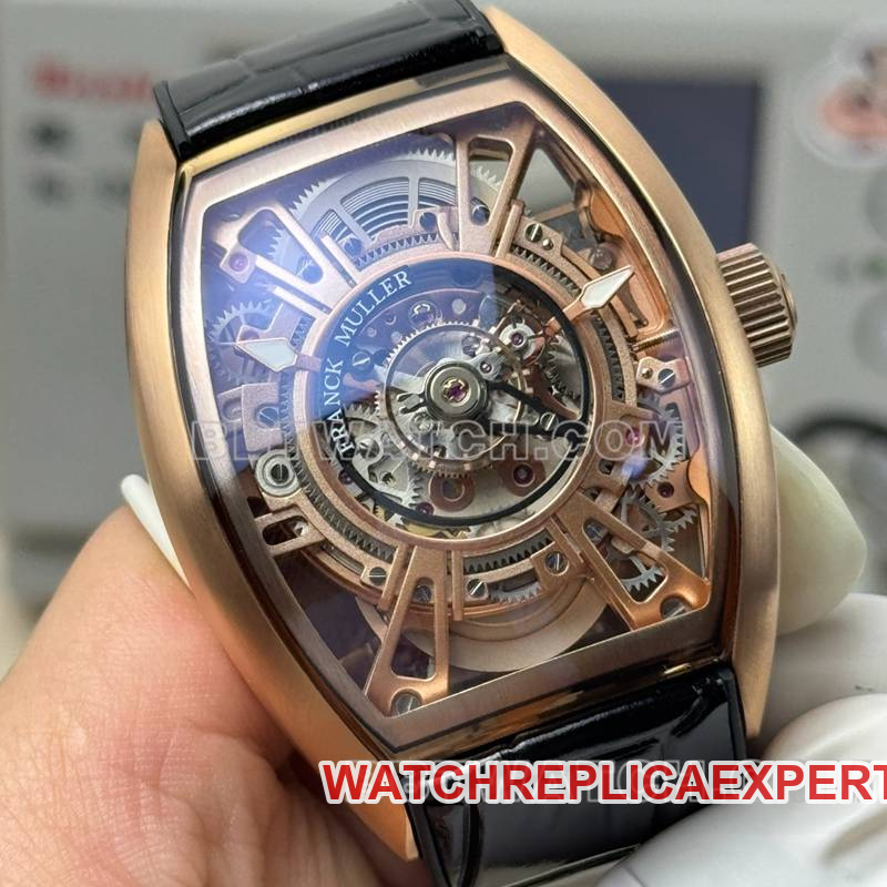 Franck Muller's collectible watch hollow tourbillonleather strap model front live photo