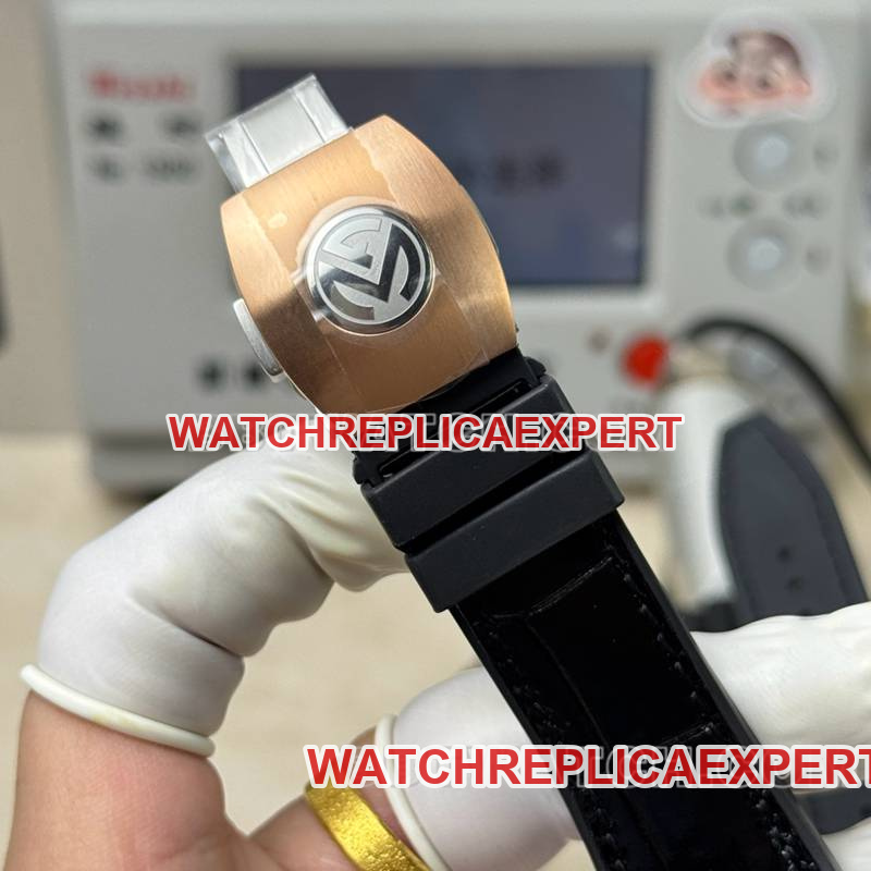 Franck Muller's collectible watch hollow tourbillonleather strap model braceletlive photos