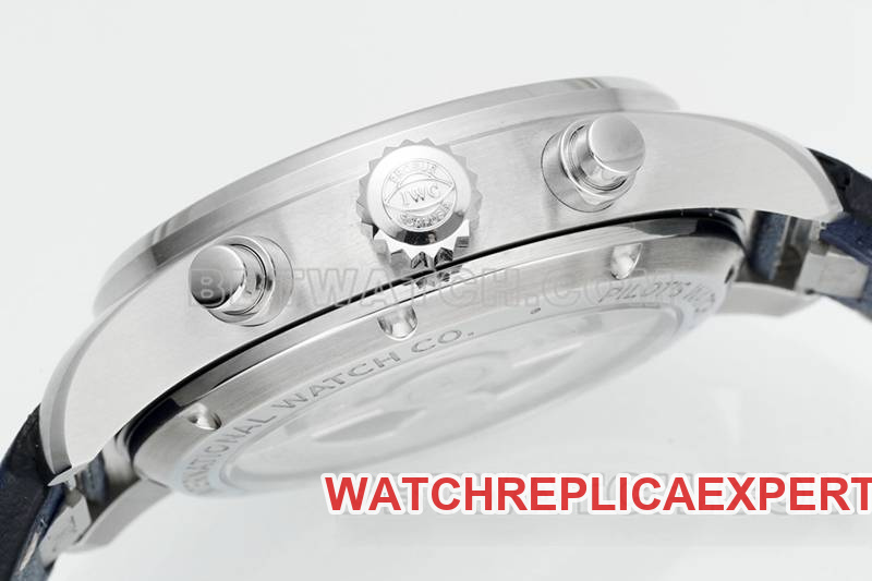 IWC watch APS factory pilot green dialchronograph69385movementleather strap model side live photo