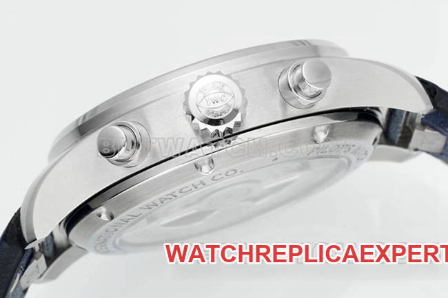 IWC collectible watch APS factory pilot blue dialchronograph69385movementleather strap model side live photo