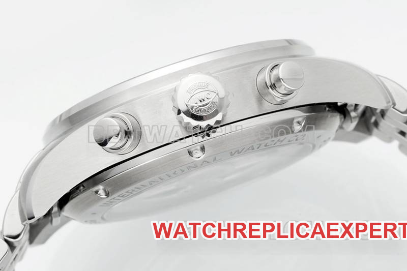 IWC collectible watch APS factory pilot green dialchronograph69385movementsteel bracelet model side live photo