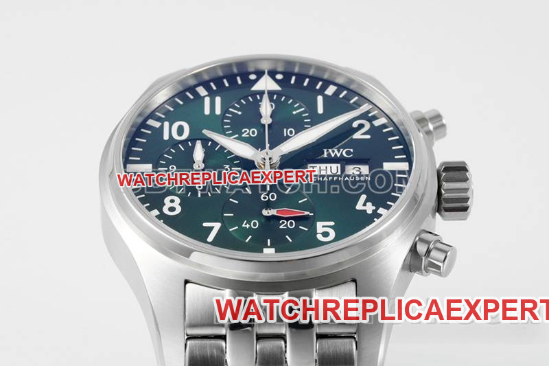 IWC collectible watch APS factory pilot green dialchronograph69385movementsteel bracelet front live photo