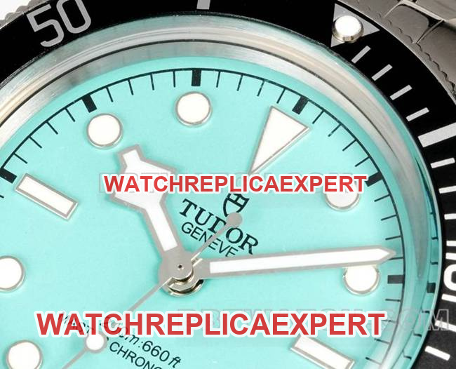 Tudor1:1replica watch 3T factory Biwan ice blue dial 41mm stainless steel steel bracelet model front live photo