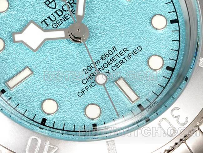 Tudor watch 3T factory Biwan ice blue dial 41mm stainless steel steel bracelet front live photo