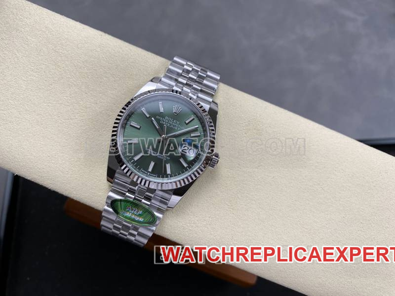Rolex collectible watch ARF FactoryDatejustgreen dial36mmsteel bracelet front live photo