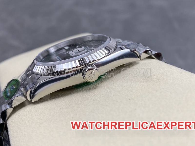 Rolex collectible watch ARF FactoryDatejust gray dial Roman numerals 36mm steel bracelet model side live photo