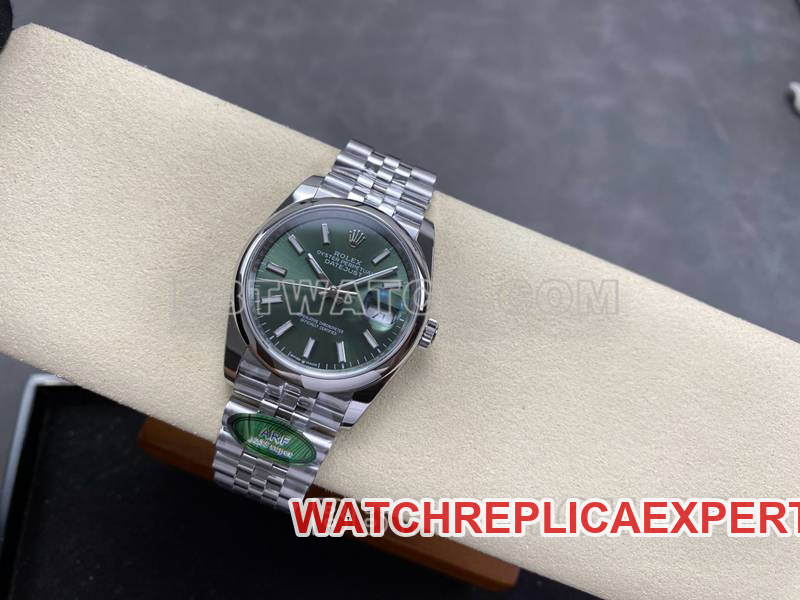 Rolextop-tier watch ARF FactoryDatejustgreen dial aperture 36mmsteel bracelet front live photo
