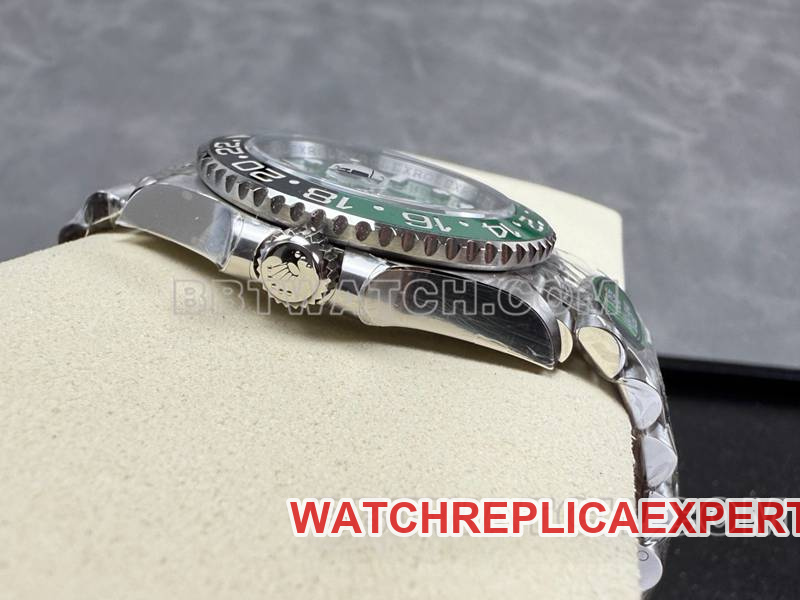 Rolextop-tier watch ARF FactoryGMT-MasterGMTgreen dial3285movementside live photo