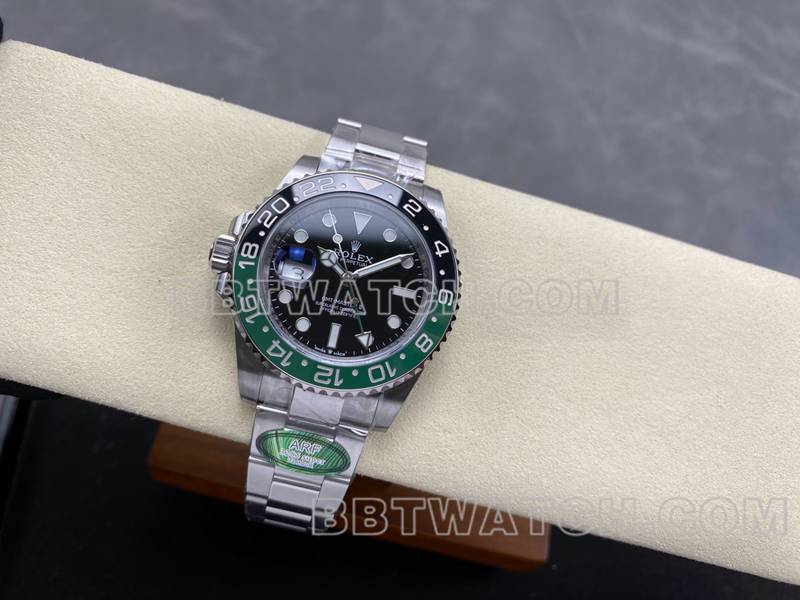 Rolex collectible watch ARF FactoryGMT-MasterGMT green and black circle 3285 three grid link front live photo