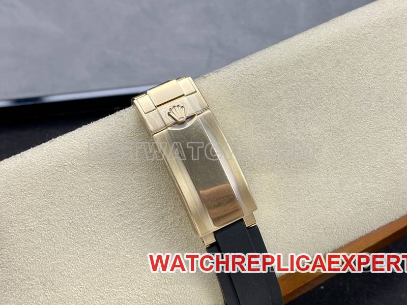 Rolex watch ARF Factory Yacht-Master black dialyellow gold case 42mm rubber model braceletlive photos