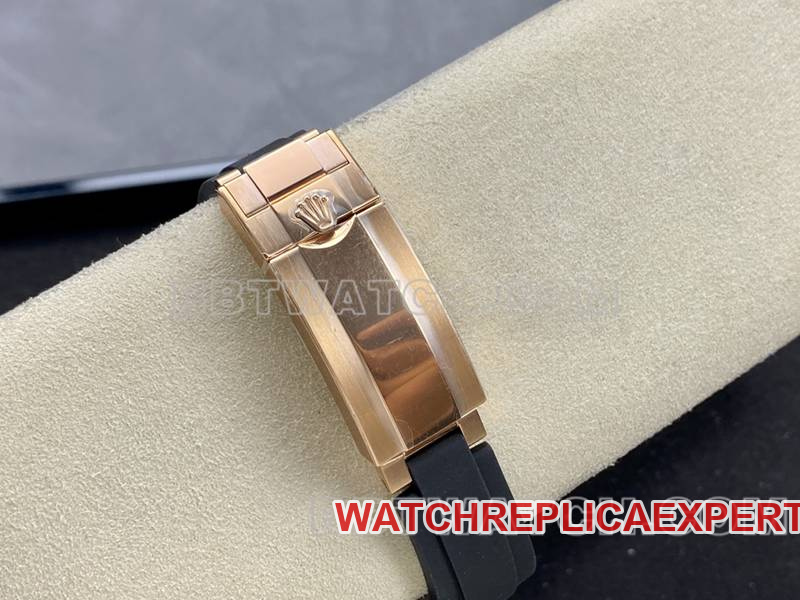 Rolex collectible watch ARF Factory Yacht-Master black dialrose gold case 42mm rubber model clasplive photos