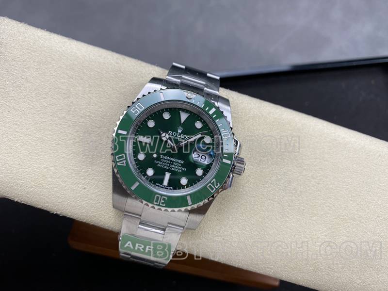 Rolextop-tier watchARF FactorySubmariner40mmStarbucks Submariner3135movement116610front live photo