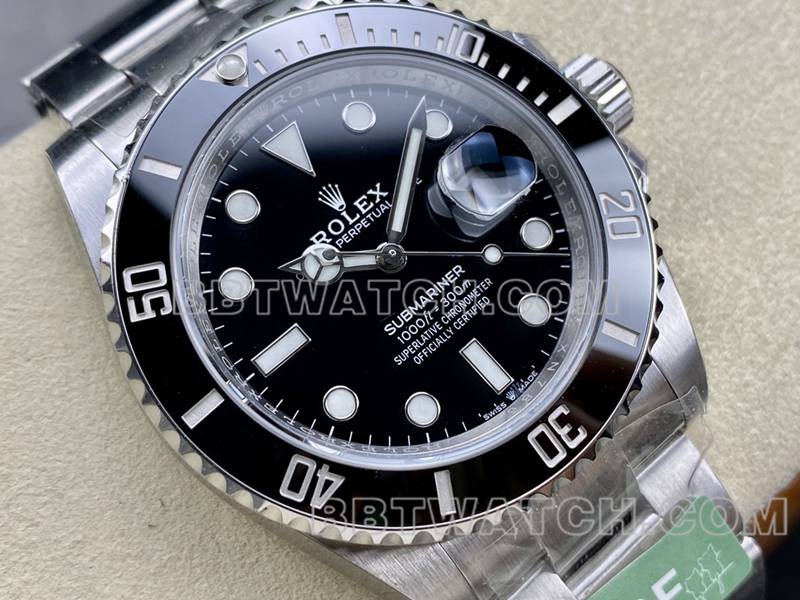 Rolex1:1replica watchARF FactorySubmariner41mmBlack Submariner3235movement126610front live photo