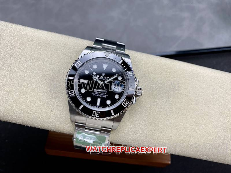 Rolex1:1replica watchARF FactorySubmariner41mmBlack Submariner3235movement126610front live photo