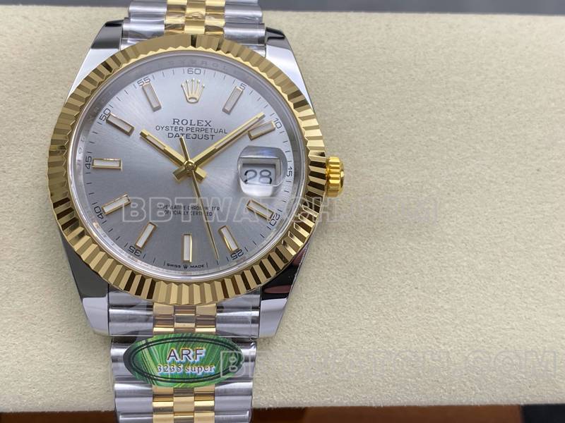 Rolex collectible watch ARF Factory log 41mmsilver dial3235 gold steel bracelet front live photo