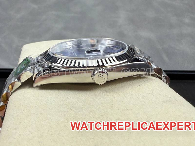Rolex1:1replica watch ARF Factory log 41mm blue dial Roman numerals 3235 steel bracelet side live photo