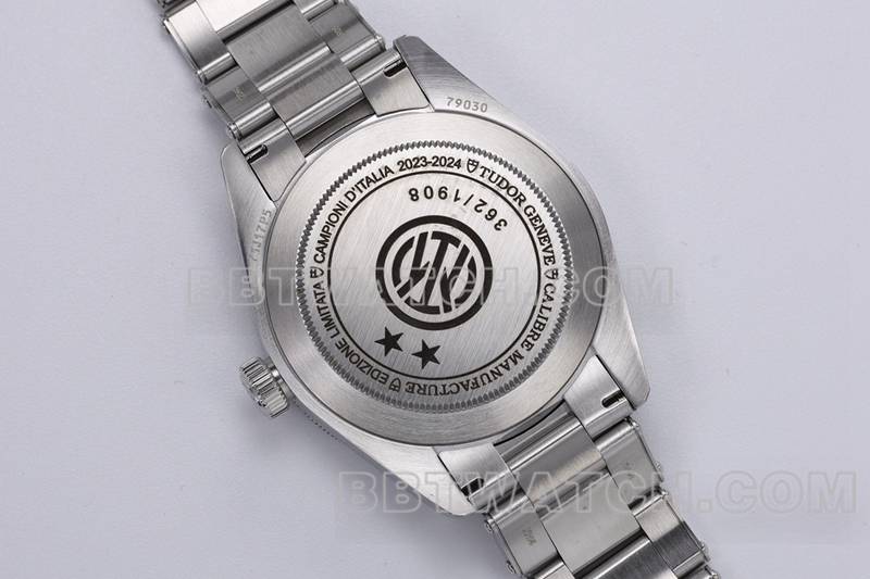 Tudor collectible watch ZF Factory Biwan smoked blue dial41mmsteel bracelet model caseback live photo