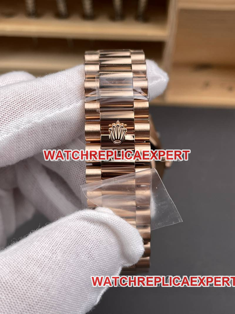 Rolex collectible watch RC factory Day-Date40mmgreen dial3255rose goldsteel bracelet braceletlive photos