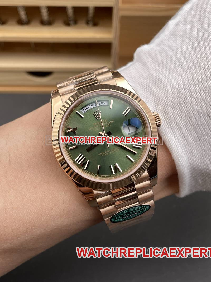 Rolex collectible watch RC factory Day-Date40mmgreen dial3255rose goldsteel bracelet front live photo