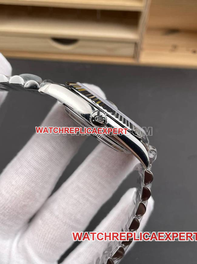 Rolextop-tier watch RC factory Day-Date40mm ice blue dial3255steel bracelet model side live photo