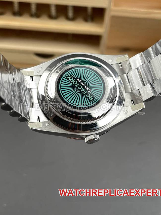 Rolextop-tier watch RC factory Day-Date40mm ice blue dial3255steel bracelet model side live photo