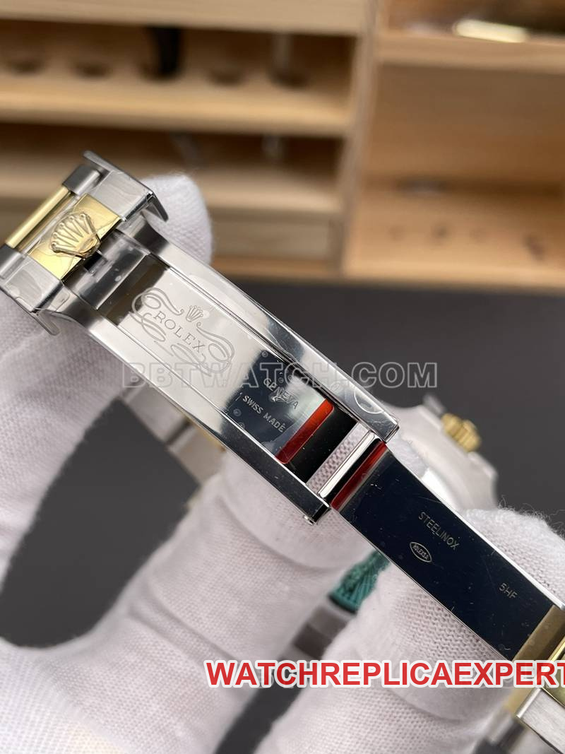 Rolex1:1replica watch RC factory Submariner40mm gold blue Submariner3135movementclasplive photos