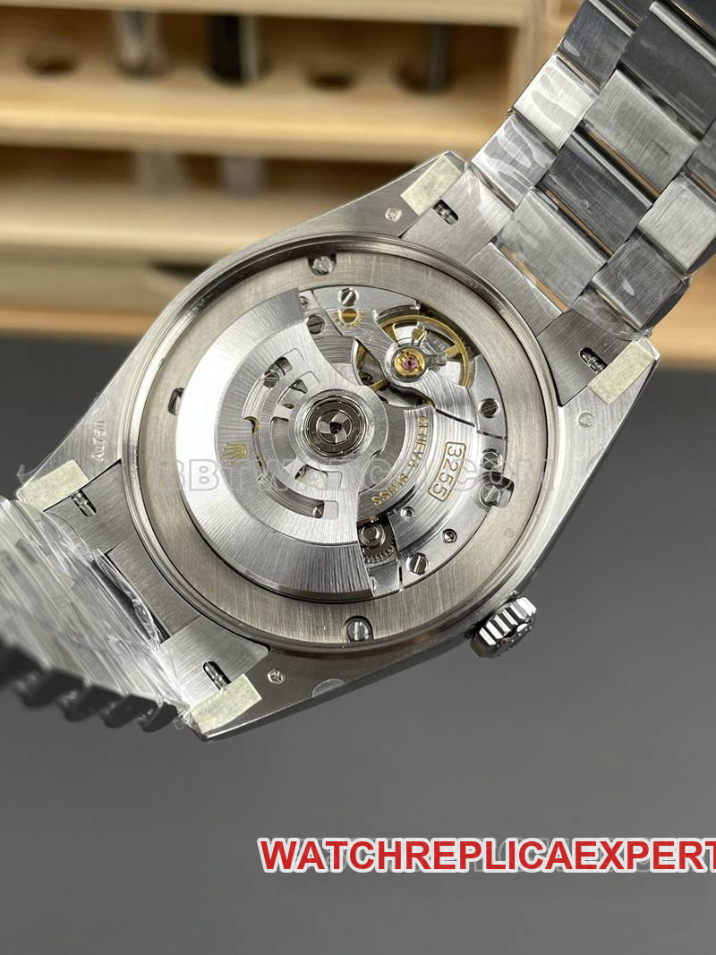 Rolex collectible watch RC factory Day-Date40mmwhite dial3255steel bracelet caseback live photo