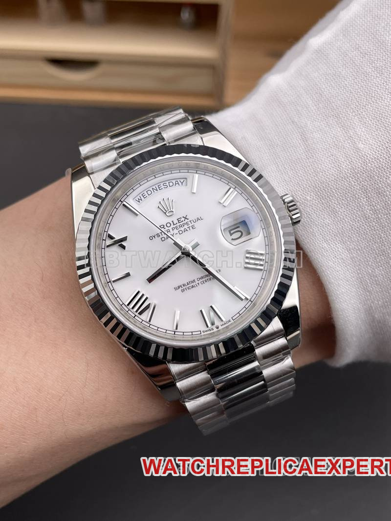 Rolex collectible watch RC factory Day-Date40mmwhite dial3255steel bracelet front live photo