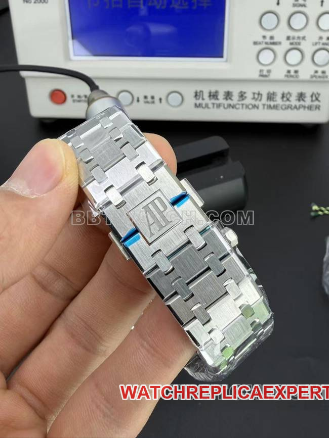 Audemars Piguet1:1replica watchDDF factory Royal Oak41mmwhite dial4302mechanical movementssteel bracelet model braceletlive photos