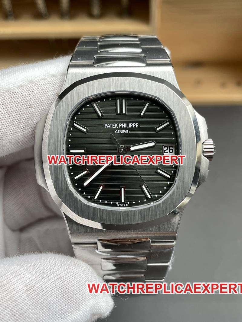 Patek Philippe collectible watch DDF factory Nautilus40mmgreen dial330movementsteel bracelet front live photo