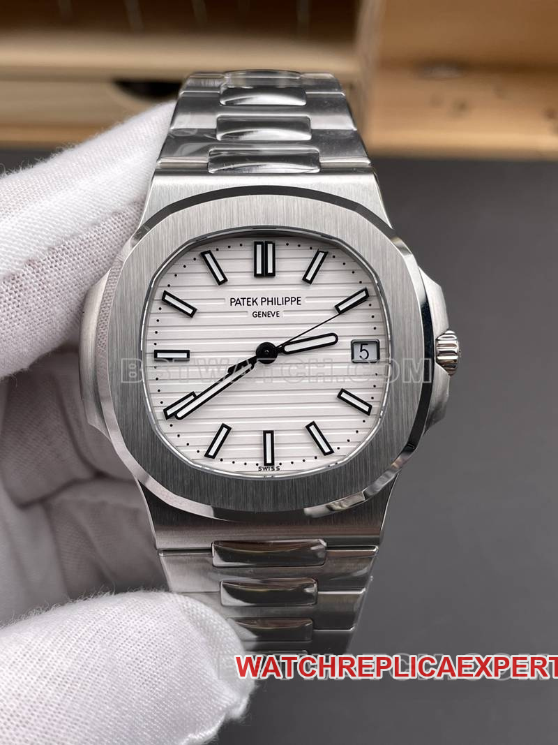 Patek Philippetop-tier watch DDF factory Nautilus40mmwhite dial330movementsteel bracelet model front live photo