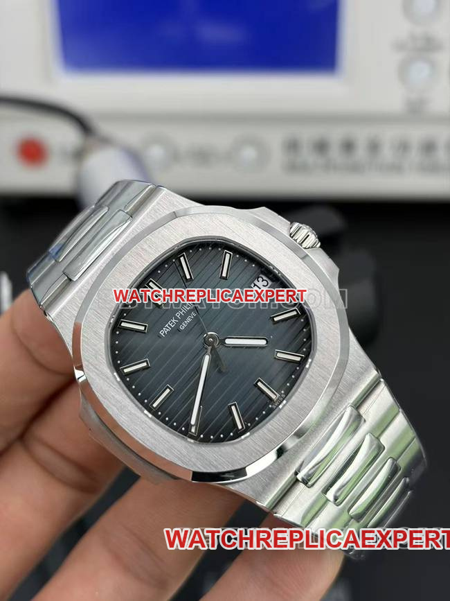 Patek Philippe collectible watch DDF factory Nautilus40mmblue dial324 mechanical 5711front live photo