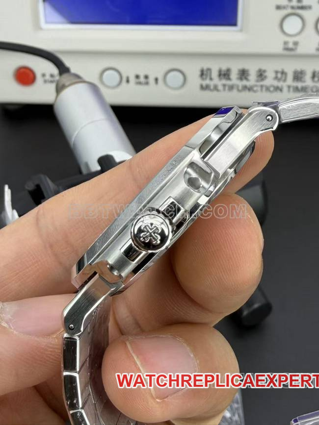 Patek Philippe collectible watch DDF factory Nautilus40mmblue dial324 mechanical 5711side live photo
