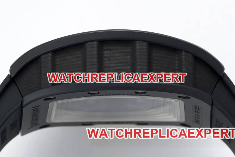 Richard Milletop-tier watch R factory hollow plate black rubber model RM061side live photo