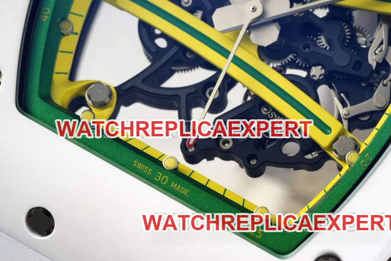 Richard Mille's collectible watch R factory hollow plate white rubber model RM061front live photo