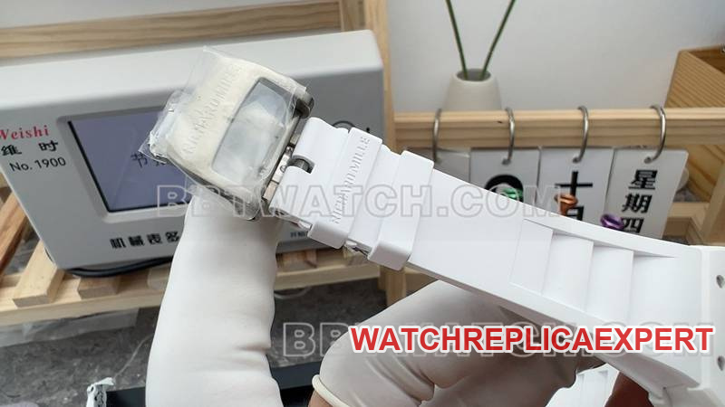 Richard Milletop-tier watch R factory hollow plate white rubber model RM055braceletlive photos