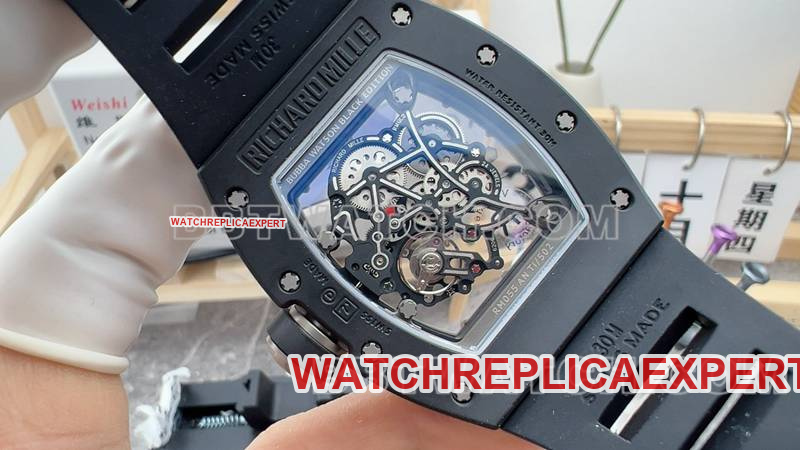 Richard Mille's collectible watch R factory hollow plate black rubber model RM055caseback live photo
