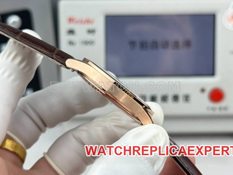 Patek Philippe watch SDF factory classic white dialrose gold case 39mmleather strap model side live photo