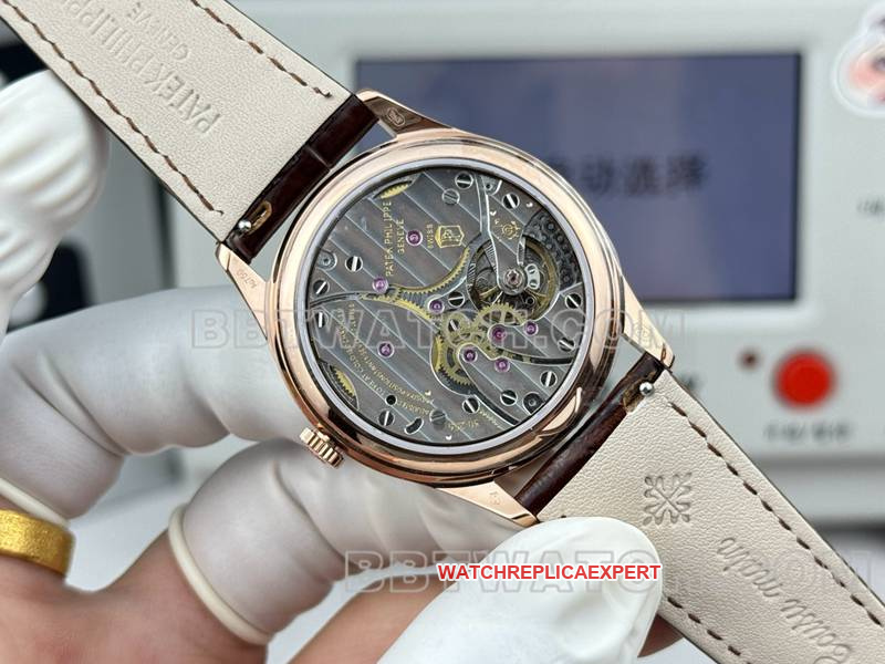 Patek Philippe watch SDF factory classic white dialrose gold case 39mmleather strap caseback live photo